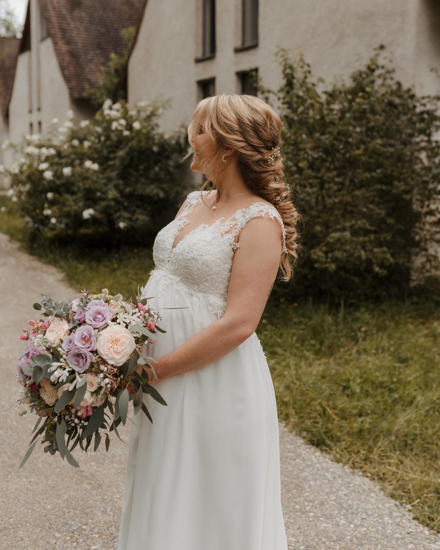 👰🏼♀️💍
#bride #bridehairstyle #hairstyle #hair #wedding #weddinghairstyle #longhair #bohohair #hochzeit #hochzeitsfrisur #sistershairlounge #arbon #thurgau #schweiz #switzerland