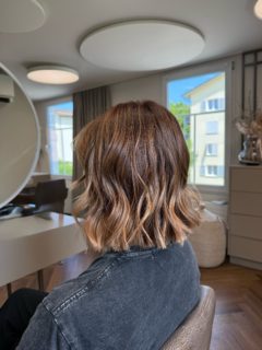 Sun-kissed Balayage 🤎☀️ 

#sistershairlounge #balayage #labiosthétique #arbon #lightcopper